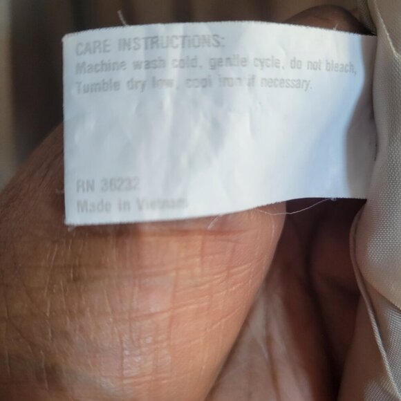 Gallery Woman Long- Hooded Light Beige Overcoat w/Removable Hood Liner (2X) - Picture 13 of 14